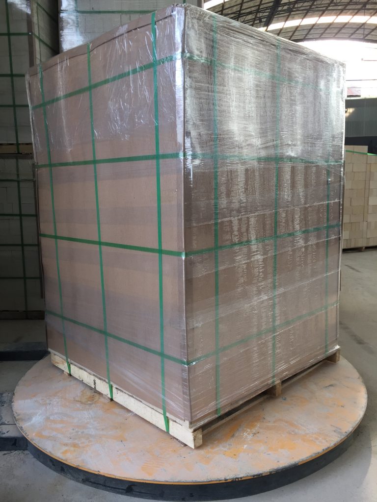 輕質(zhì)保溫磚理化指標(biāo)_高鋁聚輕保溫磚尺寸